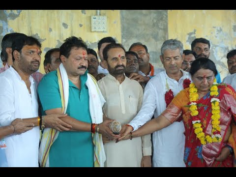 Shri Shaktisinh Gohil takes Blessing of Maa Chamunda